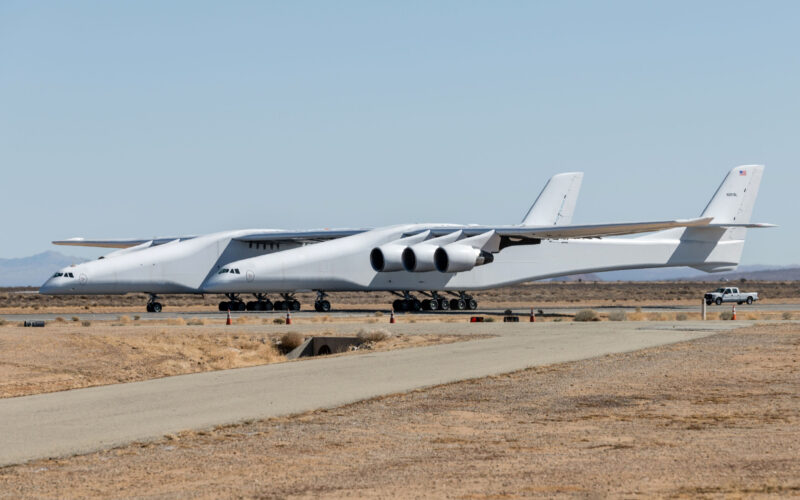 The Scaled Composites Stratolaunch aircraft at Mojave airport during second powered taxi testing
