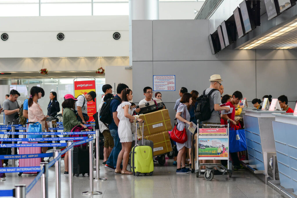 travelers_in_vietnams_main_airport.jpg