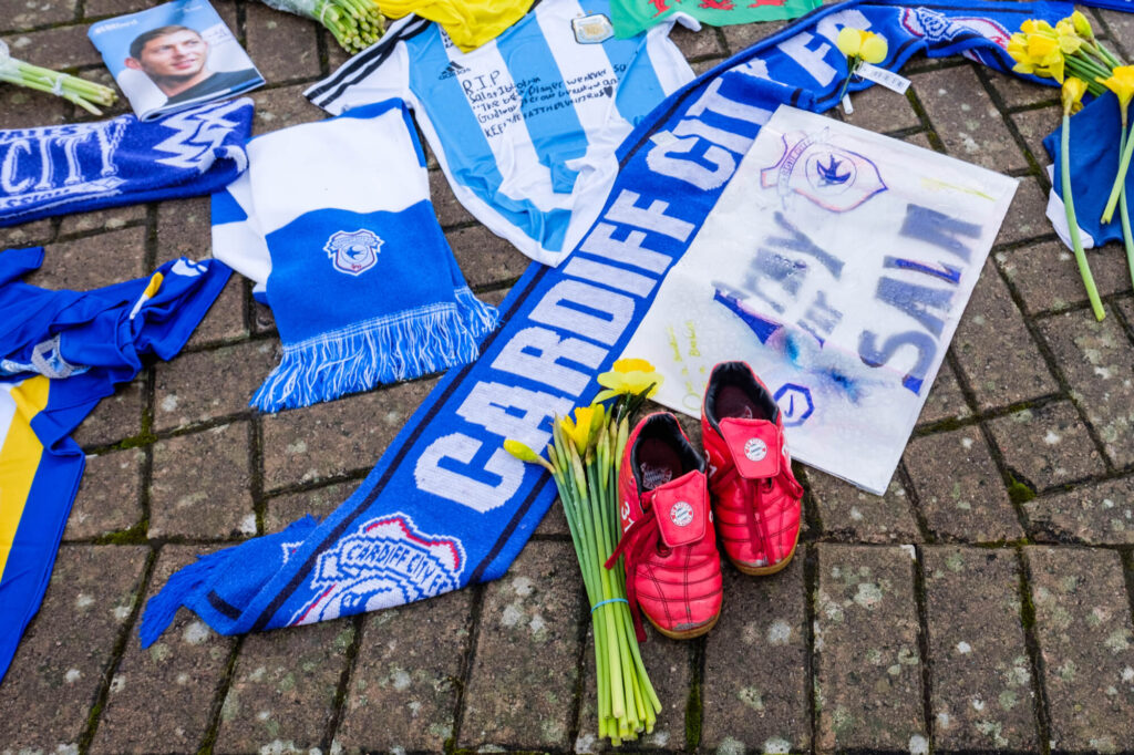 tributes to emiliano sala in cardiffjpg tributes_to_emiliano_sala_in_cardiff.jpg
