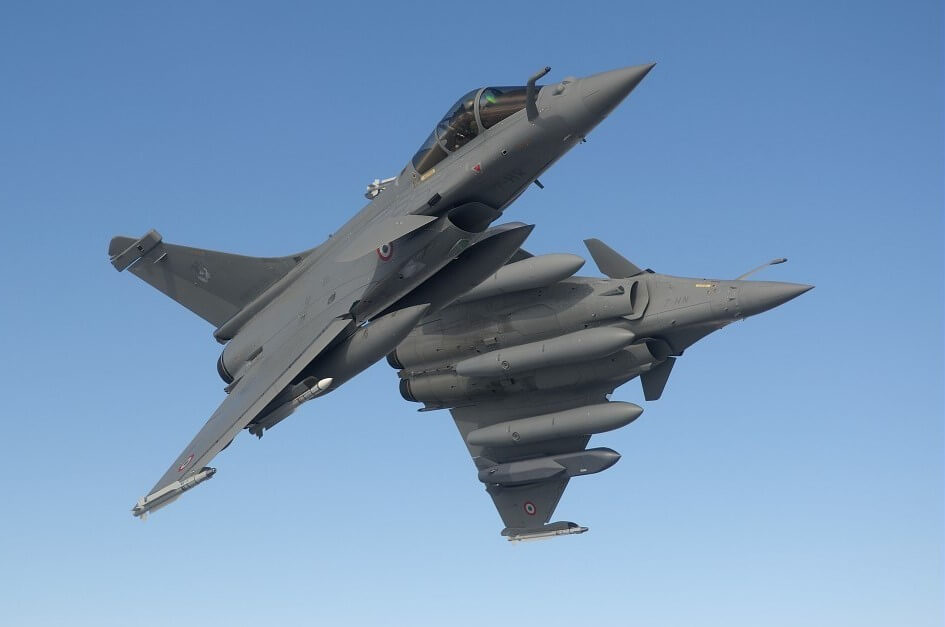 two_dassault_rafale_c_flying_together.jpg