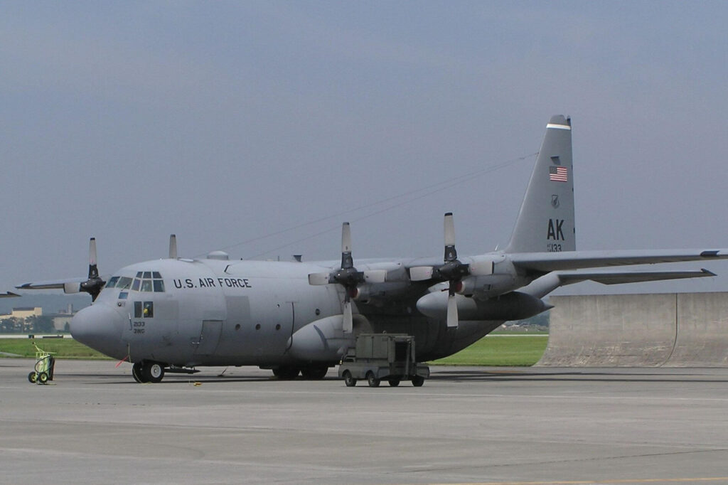 usaf_grounds_most_c-130h_freighters_due_to_propeller_issues.jpg