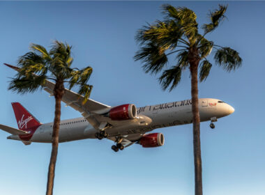 virgin_atlantic_b787_landing_at_lax.jpg