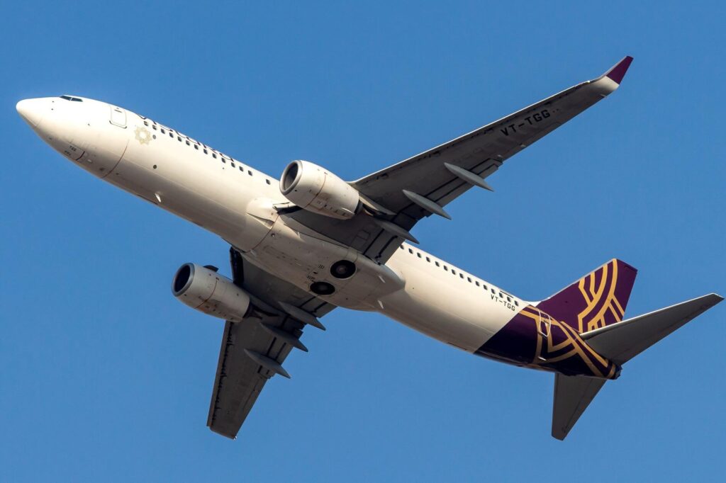 vistara_737-800-1.jpg