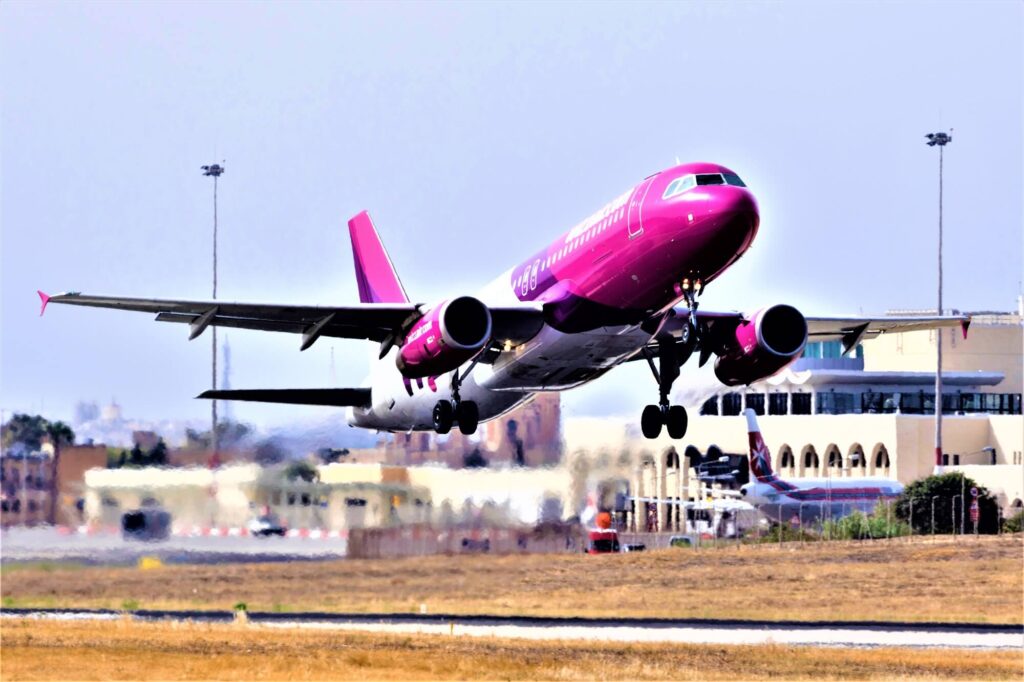 wizz_air_airbus_a320_aircraft-2.jpg